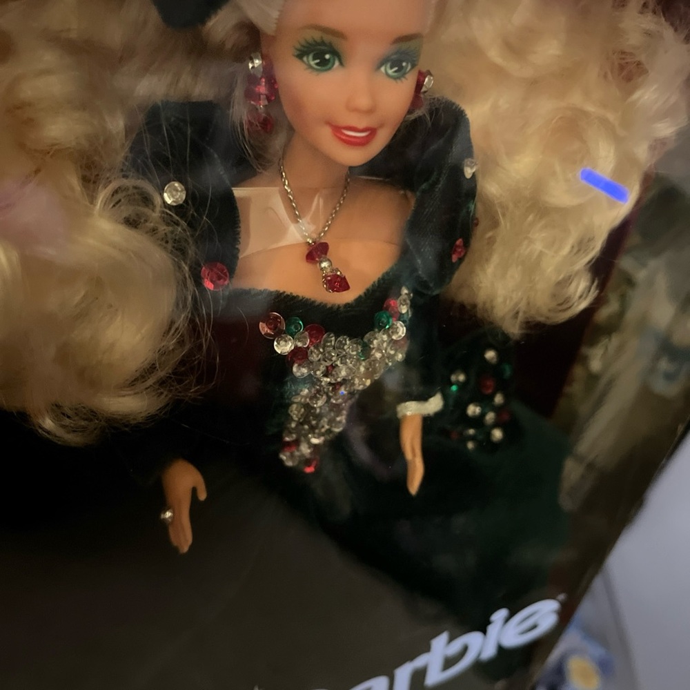 Happy Holiday Special Edition Christmas Barbie 1991, Never Removed From Box